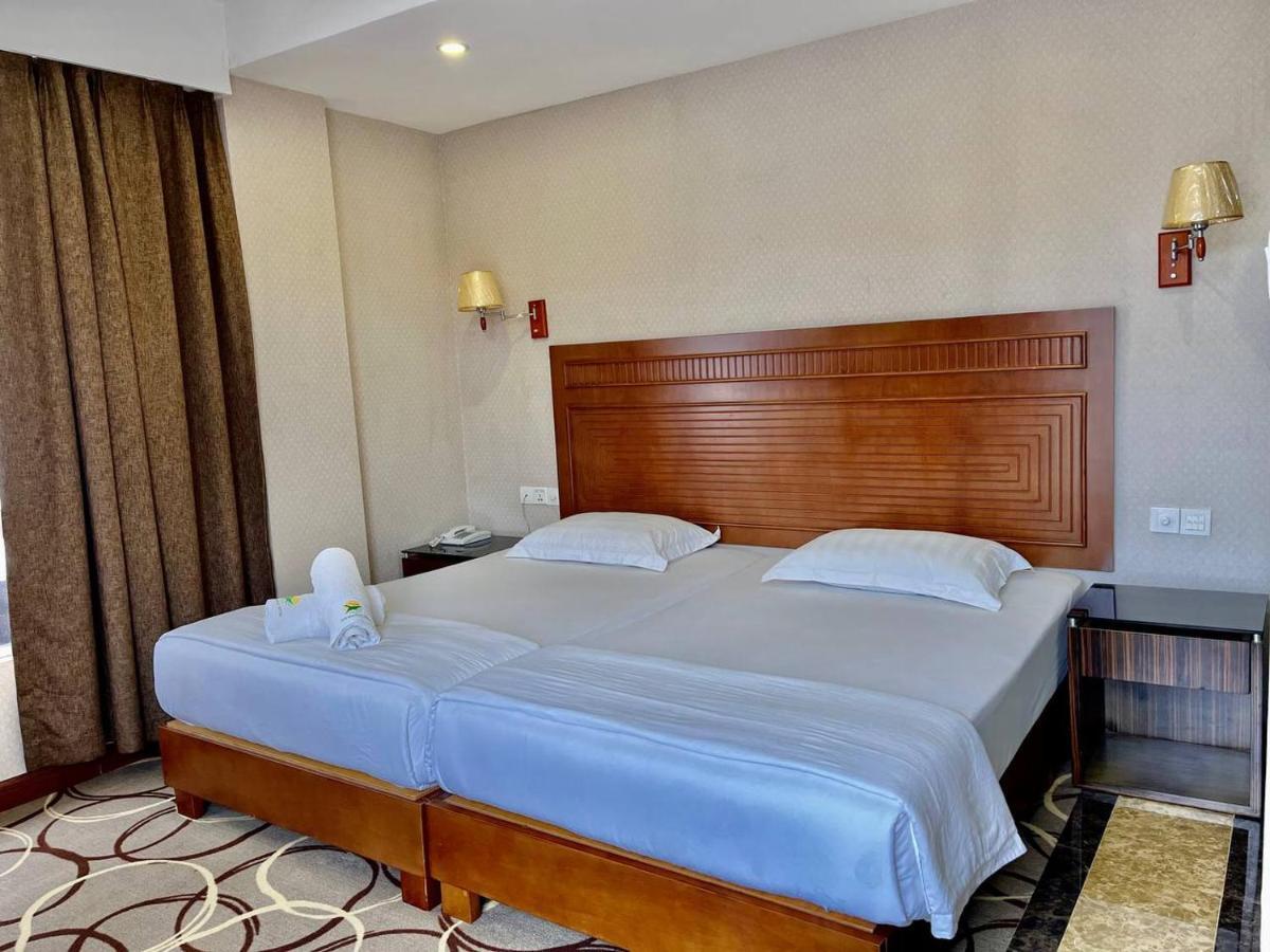Fan Holiday Hotel Kuala Lumpur Buitenkant foto